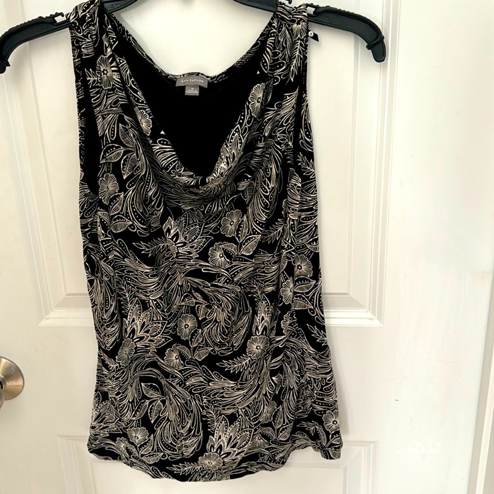 Ann Taylor brown paisley lined sleeveless blouse cowl neck size M EUC